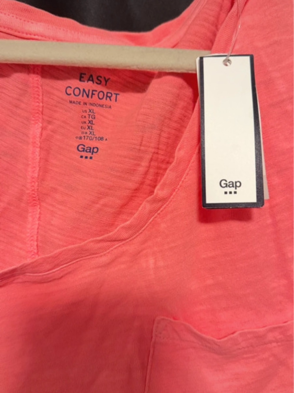 NWT TOP
